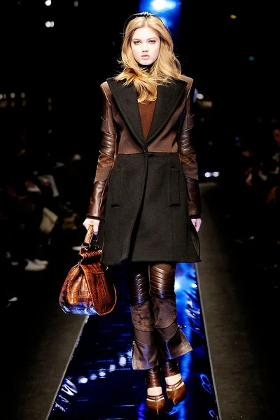 Look 20